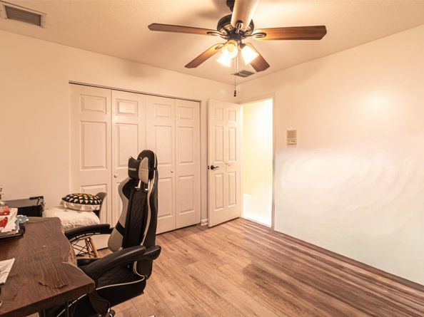 5062 Kensington Cir, Coral Springs FL 33076