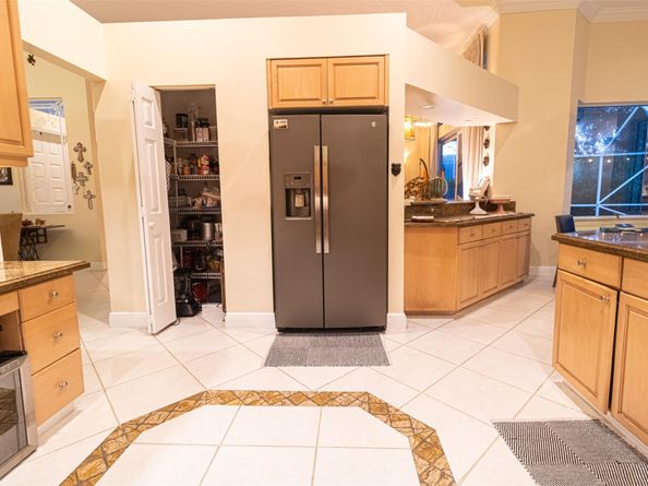 5062 Kensington Cir, Coral Springs FL 33076