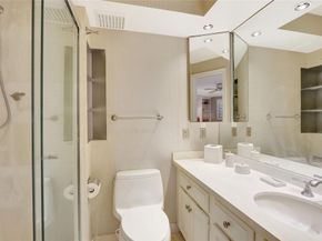 1710 S Ocean Ln 105 & 104, Fort Lauderdale FL 33316