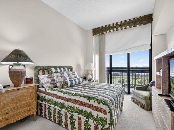 1900 Consulate Place 2201, West Palm Beach FL 33401