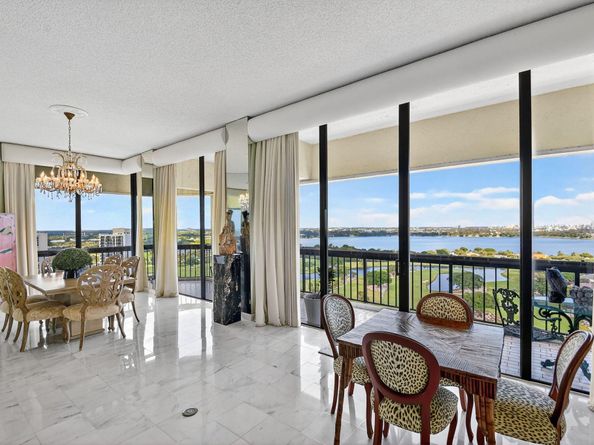 1900 Consulate Place 2201, West Palm Beach FL 33401