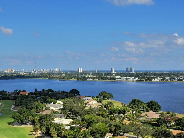 1900 Consulate Place 2201, West Palm Beach FL 33401