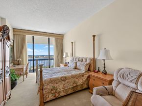 1900 Consulate Place 2201, West Palm Beach FL 33401