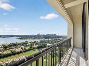 1900 Consulate Place 2201, West Palm Beach FL 33401