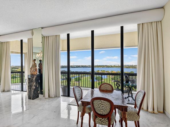 1900 Consulate Place 2201, West Palm Beach FL 33401