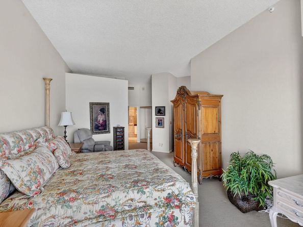 1900 Consulate Place 2201, West Palm Beach FL 33401