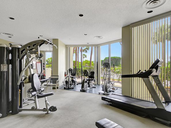 1900 Consulate Place 2201, West Palm Beach FL 33401