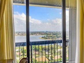 1900 Consulate Place 2201, West Palm Beach FL 33401