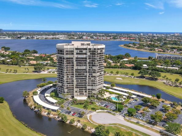 1900 Consulate Place 2201, West Palm Beach FL 33401