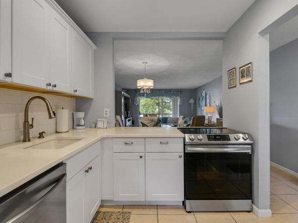 120 Lake Constance Drive, West Palm Beach FL 33411