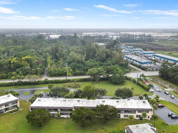 120 Lake Constance Drive, West Palm Beach FL 33411