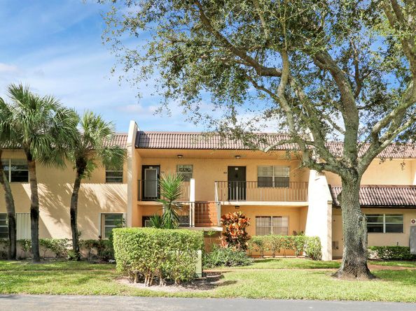 120 Lake Constance Drive, West Palm Beach FL 33411