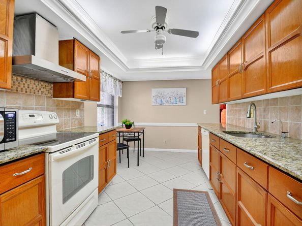 5908 Forest Grove Drive 3, Boynton Beach FL 33437