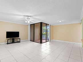 955 Egret Circle 109, Delray Beach FL 33444