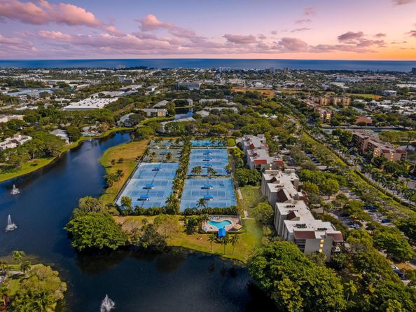 955 Egret Circle 109, Delray Beach FL 33444