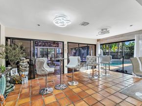 980 SW 70th Ave, Plantation FL 33317