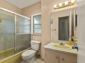 2613 SW Natura Ave, Deerfield Beach FL 33441