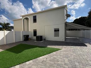 4243 Pine Hollow Circle, Greenacres FL 33463