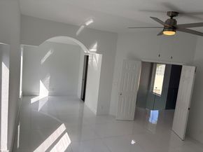 4243 Pine Hollow Circle, Greenacres FL 33463