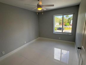 4243 Pine Hollow Circle, Greenacres FL 33463