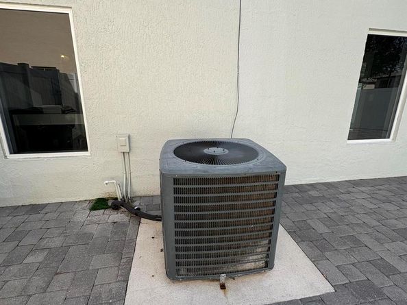 4243 Pine Hollow Circle, Greenacres FL 33463