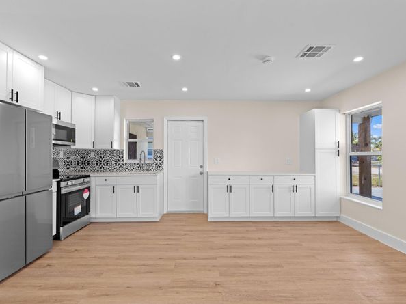 632 NW 19th Street, Pompano Beach FL 33060