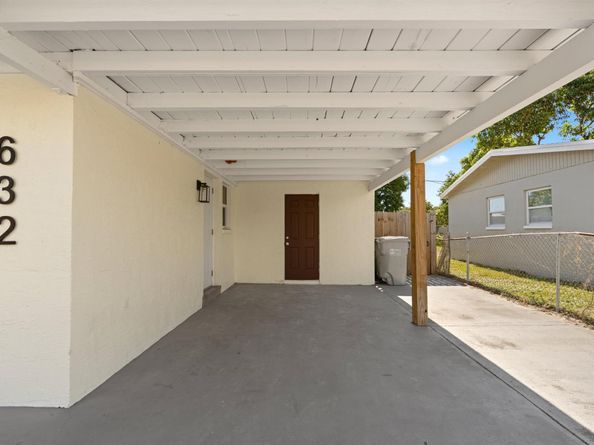 632 NW 19th Street, Pompano Beach FL 33060