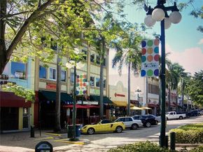 200 NE 14th Ave 521, Hallandale Beach FL 33009