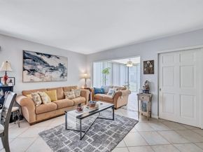 305 Congressional Way 305, Deerfield Beach FL 33442