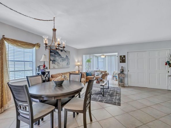 305 Congressional Way 305, Deerfield Beach FL 33442