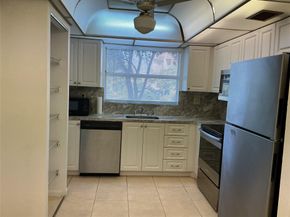 9481 Sunrise Lakes Blvd 102, Sunrise FL 33322