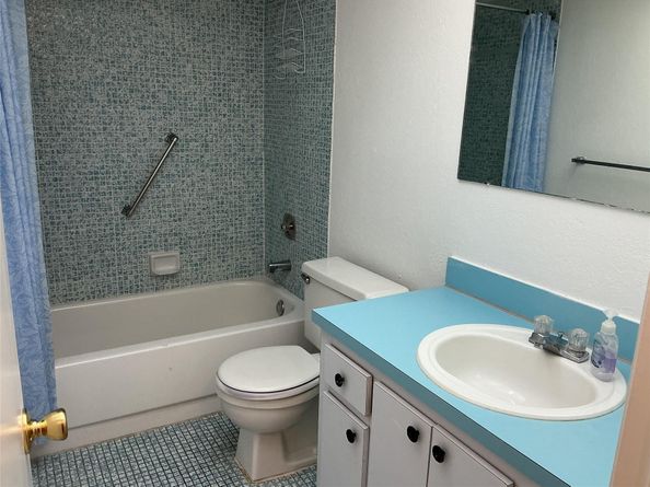 9481 Sunrise Lakes Blvd 102, Sunrise FL 33322