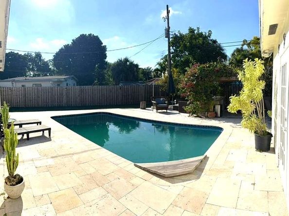 1313 NW 58th Ave, Margate FL 33063