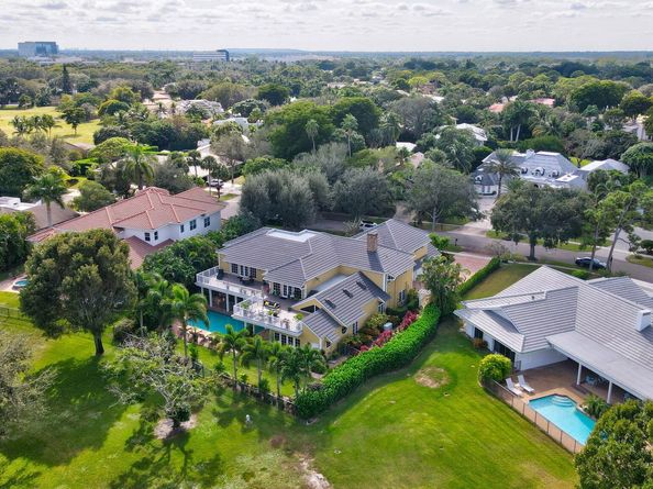 2883 Banyan Boulevard Circle NW, Boca Raton FL 33431