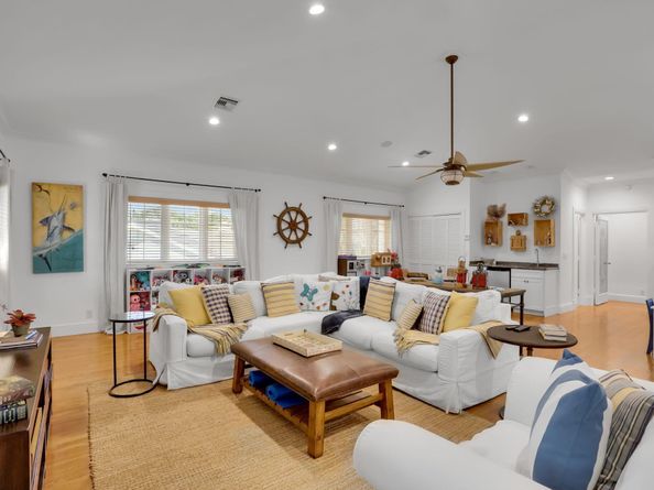 2883 Banyan Boulevard Circle NW, Boca Raton FL 33431