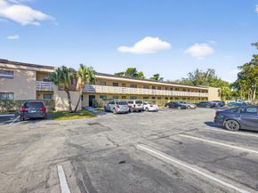 4491 Crystal Lake Drive 201a, Deerfield Beach FL 33064