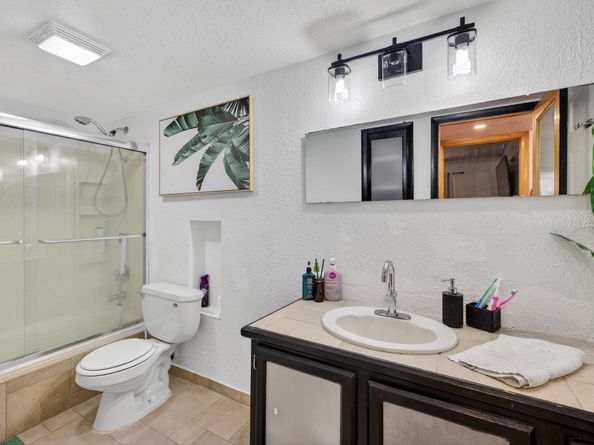 4491 Crystal Lake Drive 201a, Deerfield Beach FL 33064