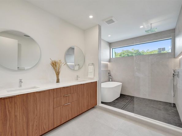 1525 NE 15th Ave, Fort Lauderdale FL 33304