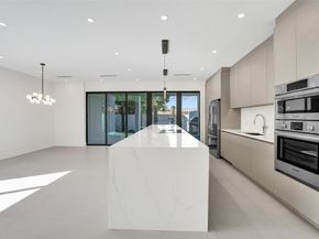 1525 NE 15th Ave, Fort Lauderdale FL 33304