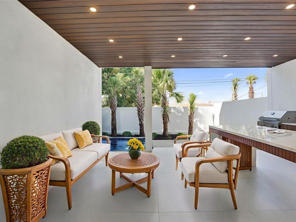 1525 NE 15th Ave, Fort Lauderdale FL 33304