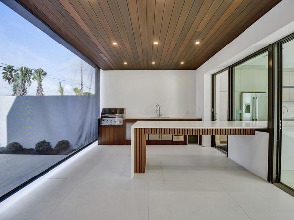 1525 NE 15th Ave, Fort Lauderdale FL 33304