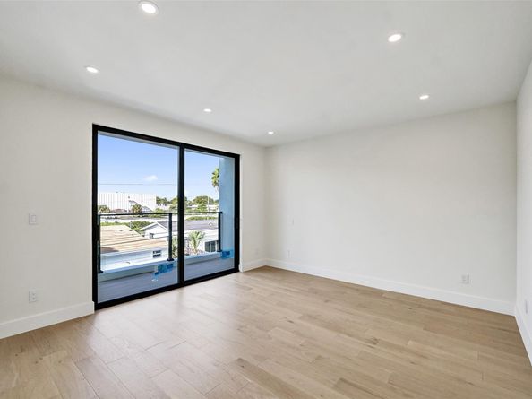 1525 NE 15th Ave, Fort Lauderdale FL 33304