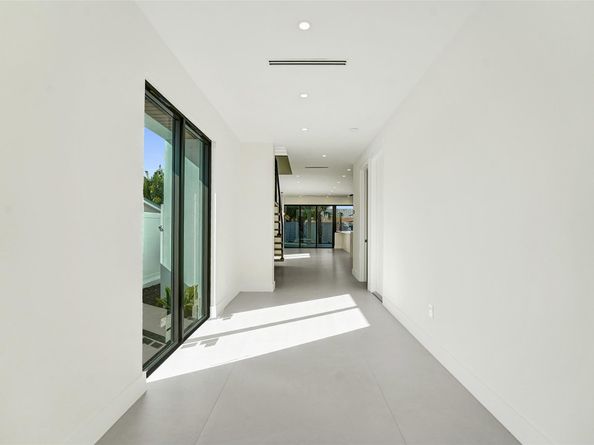 1525 NE 15th Ave, Fort Lauderdale FL 33304