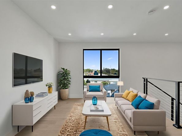 1525 NE 15th Ave, Fort Lauderdale FL 33304