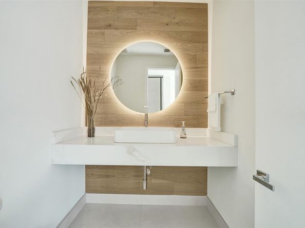 1525 NE 15th Ave, Fort Lauderdale FL 33304