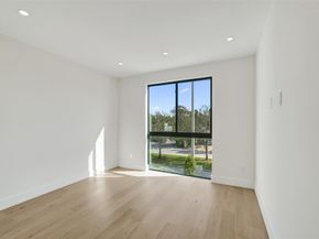 1525 NE 15th Ave, Fort Lauderdale FL 33304