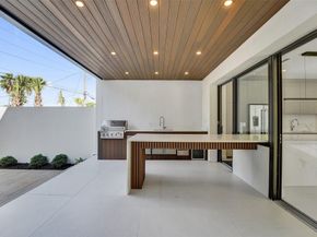 1525 NE 15th Ave, Fort Lauderdale FL 33304