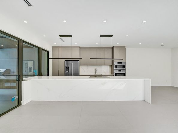 1525 NE 15th Ave, Fort Lauderdale FL 33304