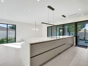 1525 NE 15th Ave, Fort Lauderdale FL 33304