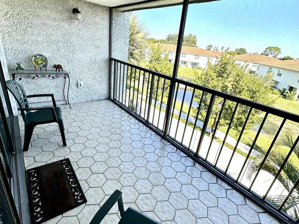 4090 Tivoli Court 306, Lake Worth FL 33467